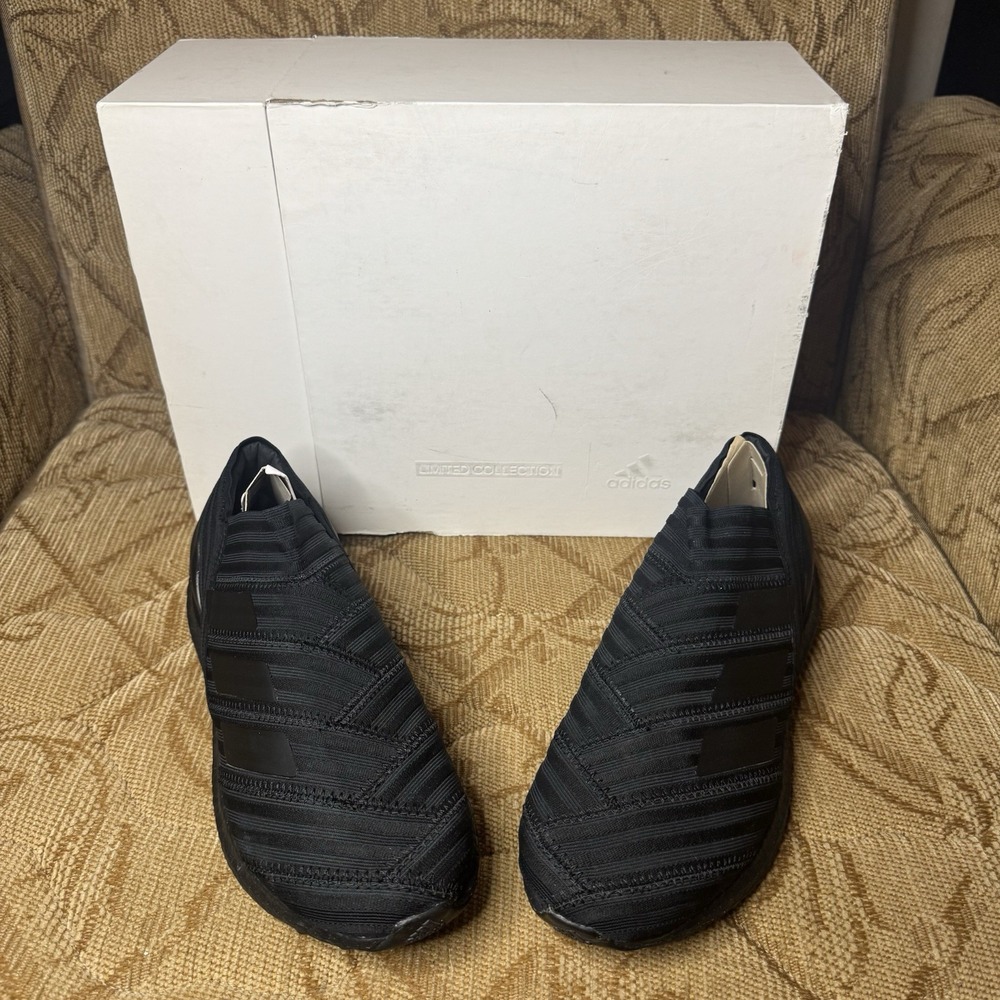 Adidas Nemeziz Tango 17+ 360‎ Agility UltraBoost Triple Black - US 8 Damaged Box